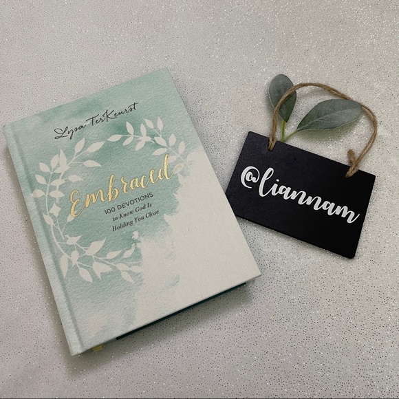 Embraced by Lysa TerKeurst - Picture 2 of 7